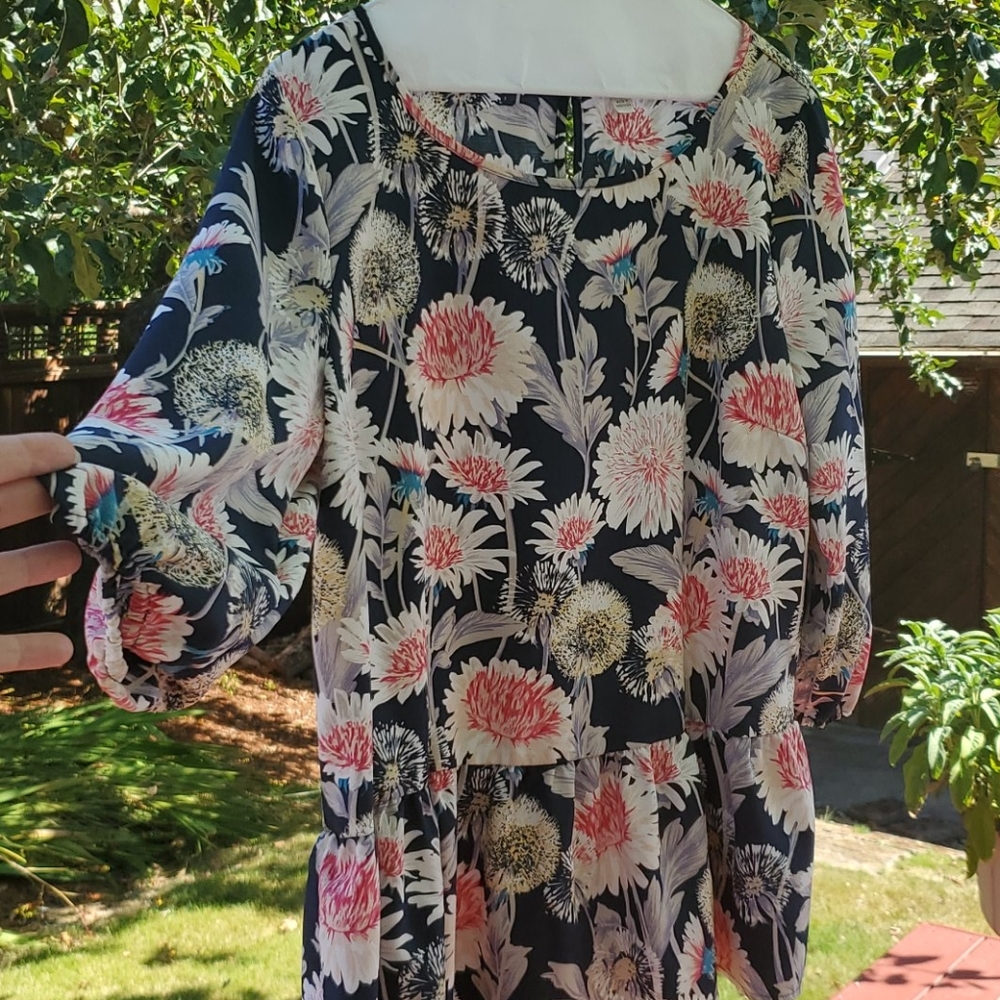 🌷LC Lauren Conrad Blouse, Floral Sz L🏵